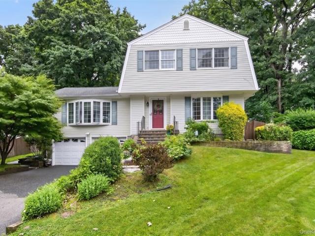 House for sale in Huntington, New York