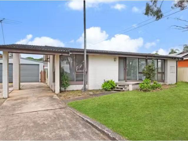 House for rent in Moorebank, Sydney
