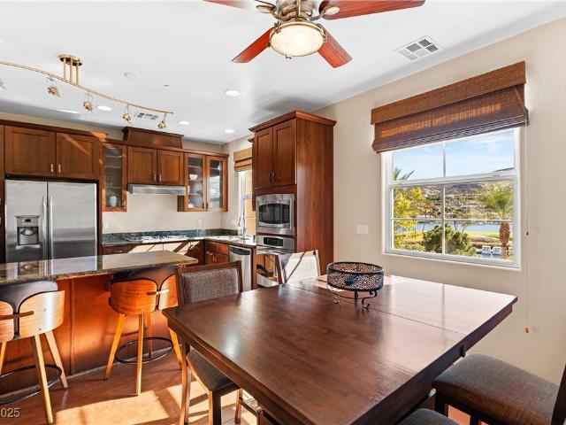 Townhouse for sale in Henderson, Nevada
