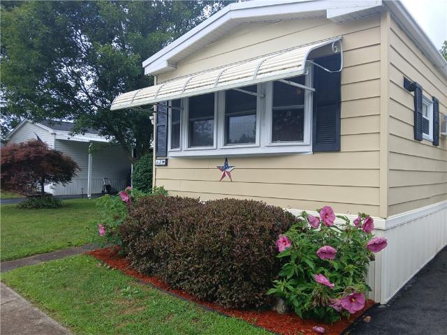 House for sale in Farmington, New York