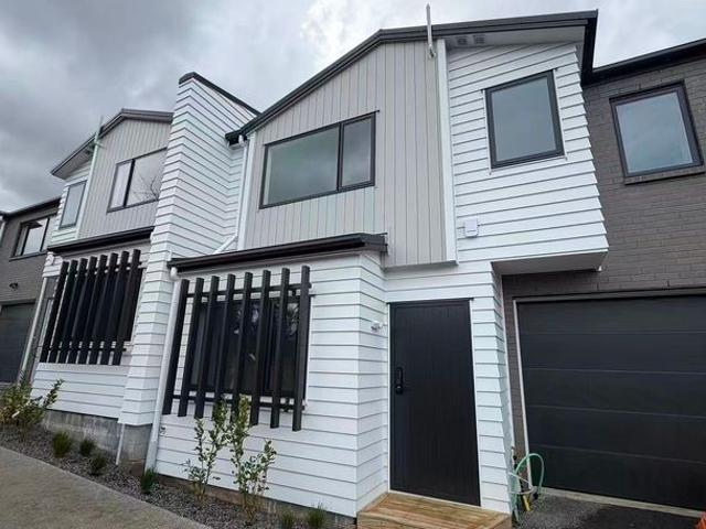 House for rent in One Tree Hill, Oroua County
