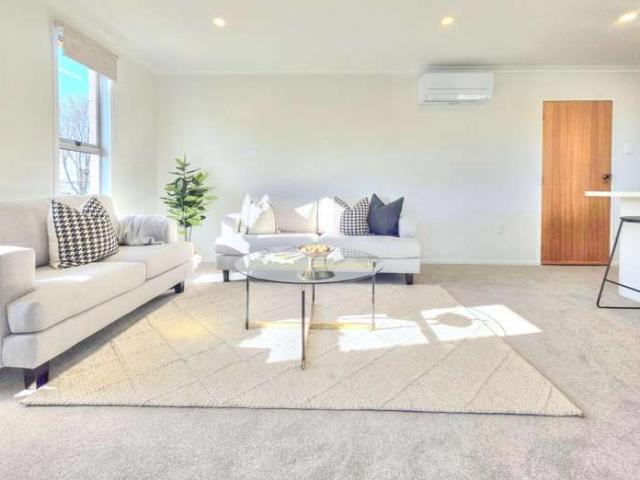 House for sale in Otakou