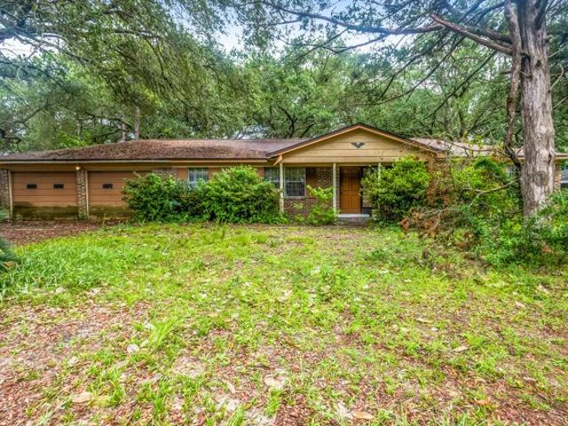 House for sale in Shalimar, Florida