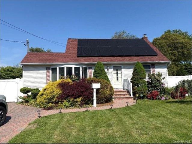 House for sale in Bohemia, New York