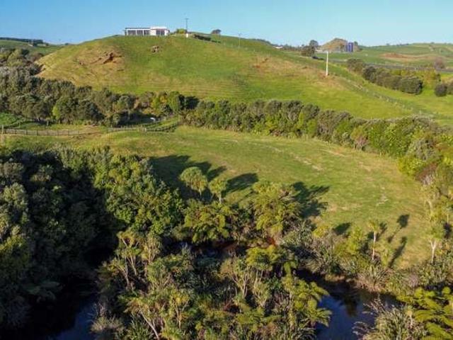 House for sale in Hillsborough, Taranaki
