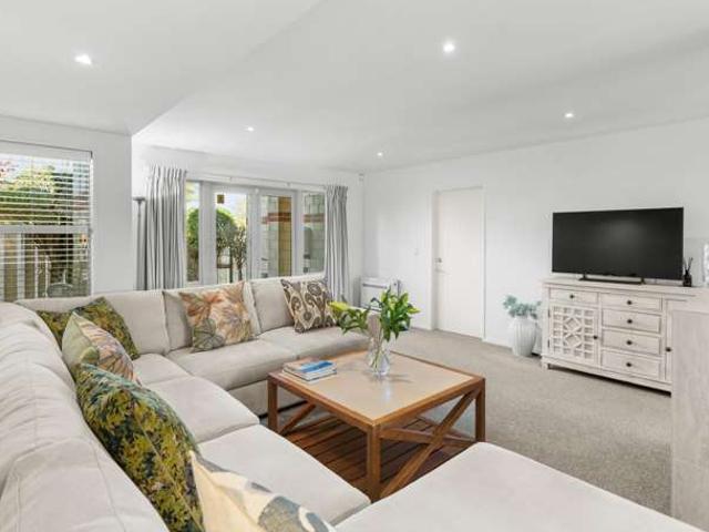 House for sale in Canterbury