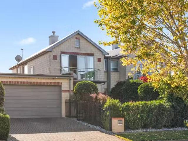 House for sale in Canterbury