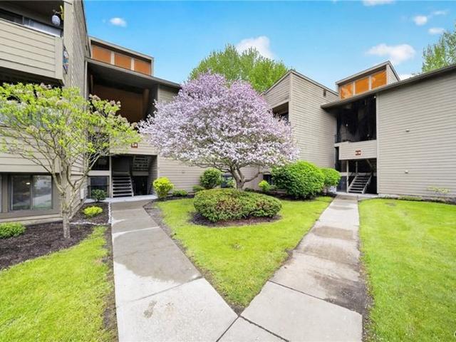 House for sale in Jamesville, New York