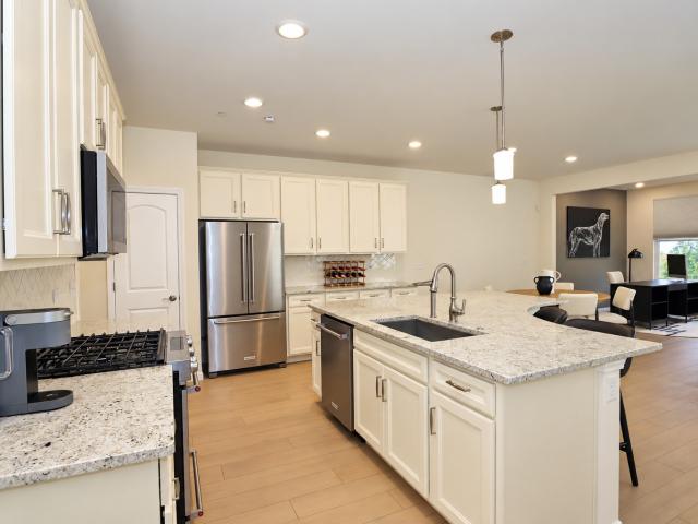 Townhouse for sale in Batavia, Kane County