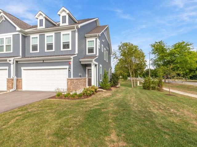 Townhouse for sale in Batavia, Kane County