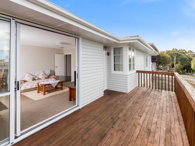 House for rent in Kelston, Whau