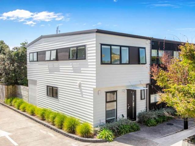 House for sale in Owhata