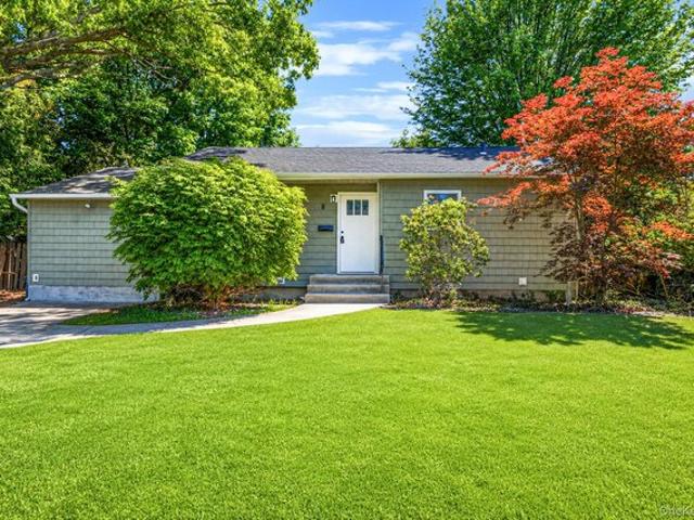 House for sale in Huntington, New York