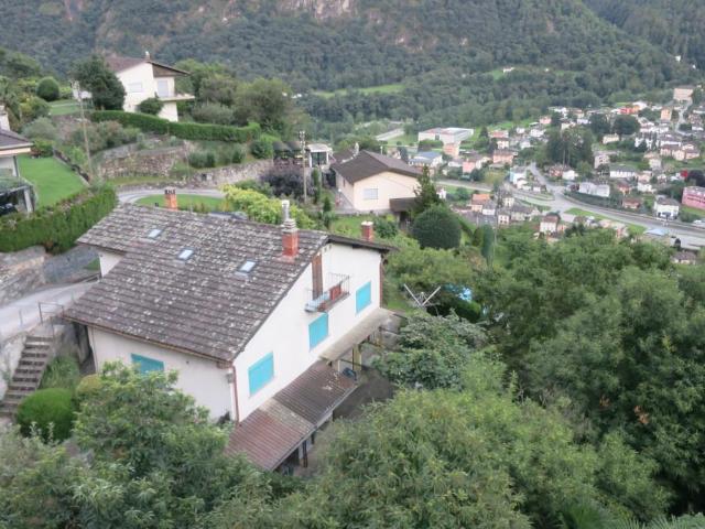 Einfamilienhaus kaufen in Roveredo (GR), Graubünden