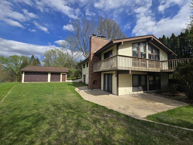 House for sale in Apple River, Illinois