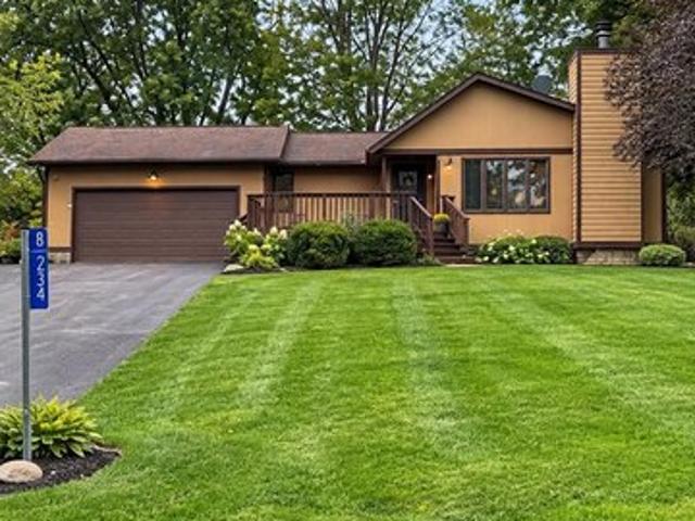 House for sale in Apple River, Illinois