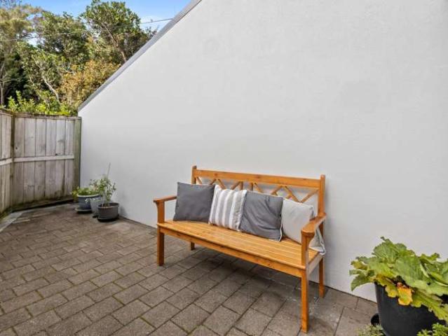 Townhouse for sale in Matata, Wellington