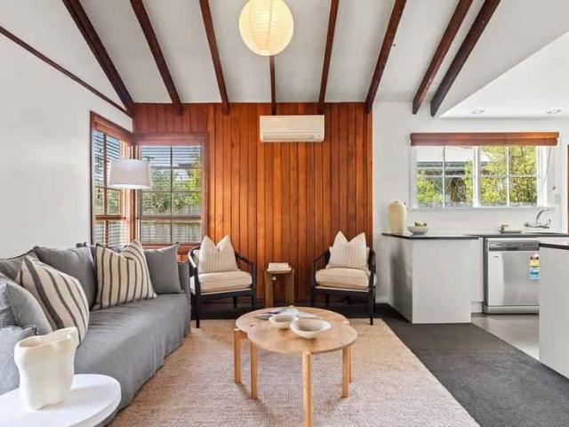 Apartment for rent in Heathcote, Canterbury