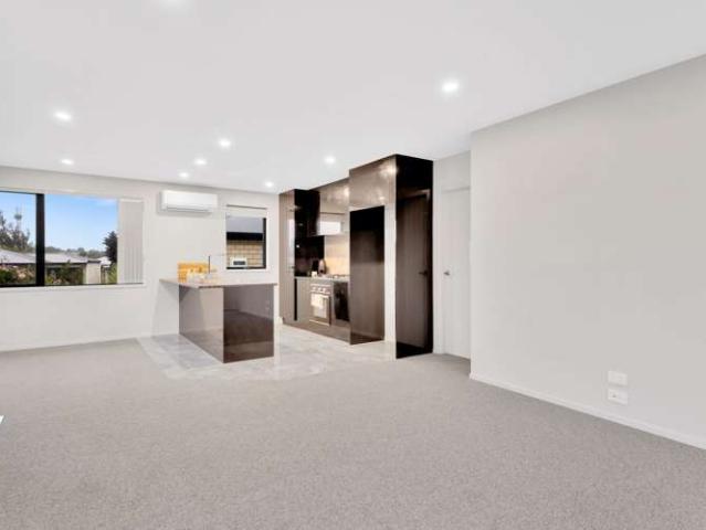 Townhouse for sale in Hillsborough, Taranaki