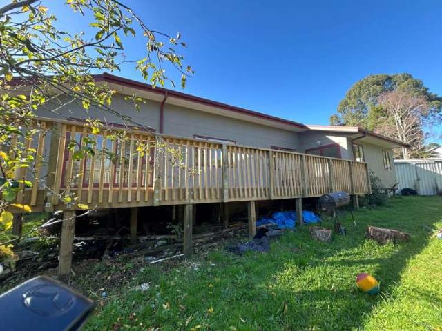 House for rent in Oratia