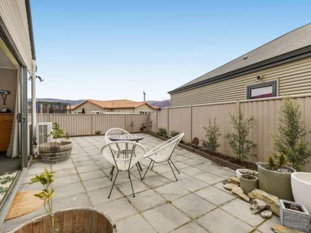 House for sale in Otakou