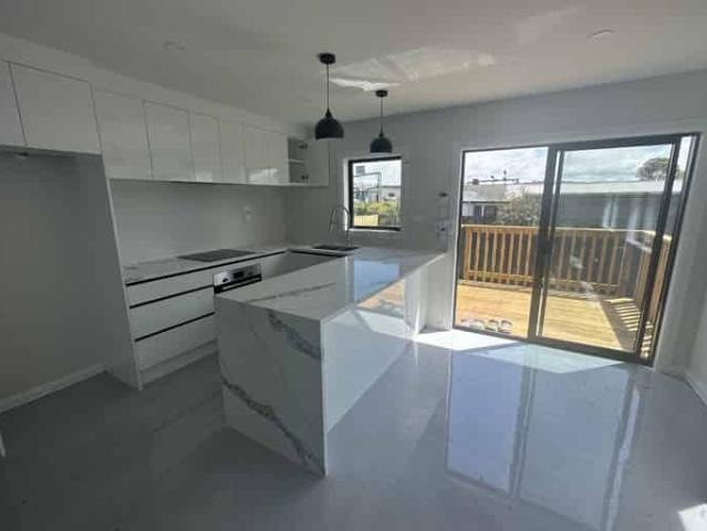 House for rent in Owhata, Oroua County