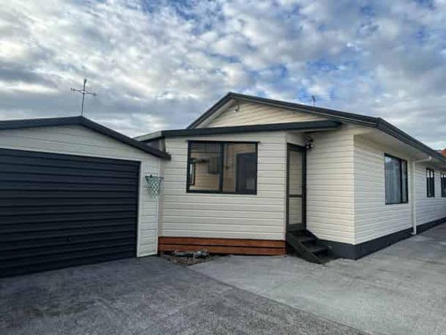 House for rent in Awhitu, Oroua County