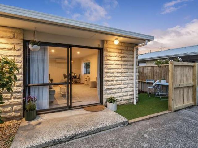 Townhouse for sale in Otakou