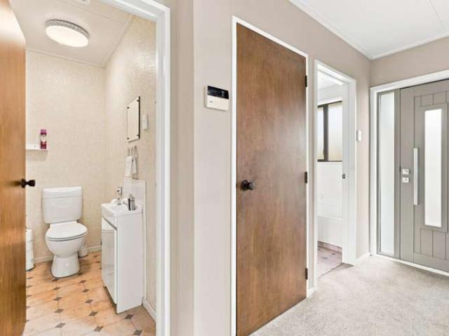 Townhouse for sale in Otakou