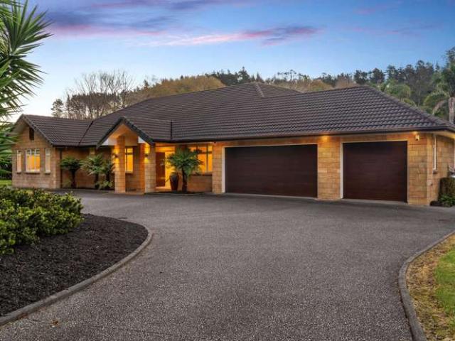 Property for sale in Whangaparaoa, Oroua County