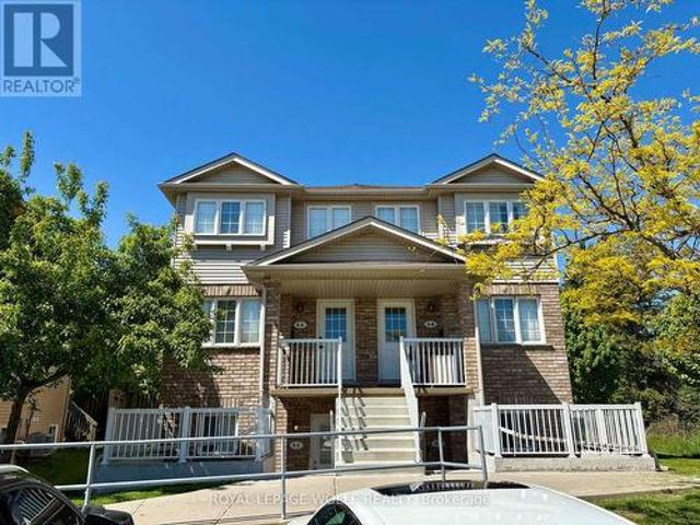 Townhouse for rent in Laurentian Hills, Kitchener