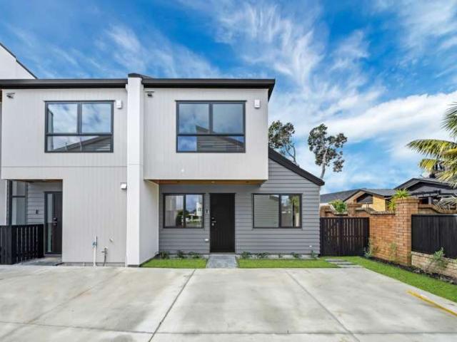 House for sale in Bucklands Beach, Howick