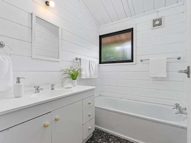 House for sale in Hillsborough, Taranaki