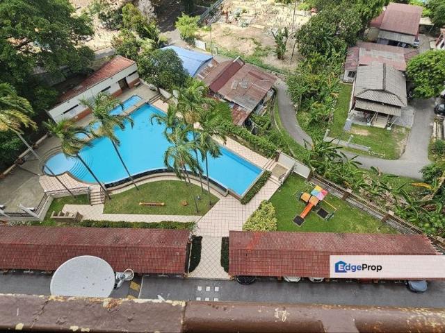 Condominium for sale in Malaka