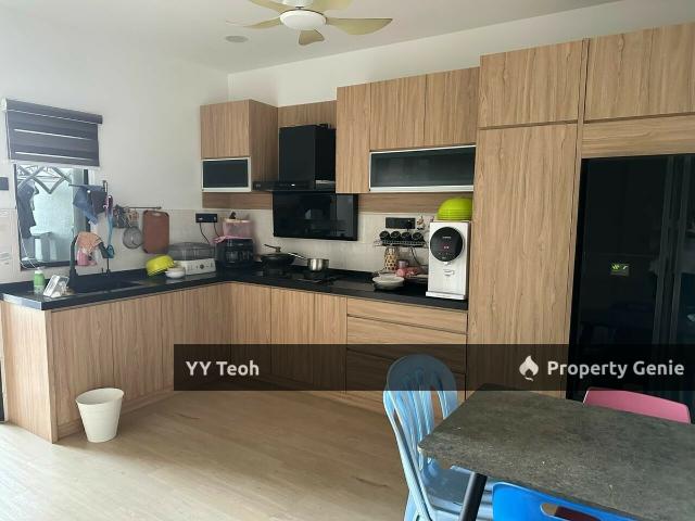 Condominium for sale in Malaka