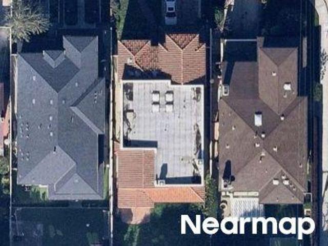 House for sale in Hill Section, Manhattan Beach