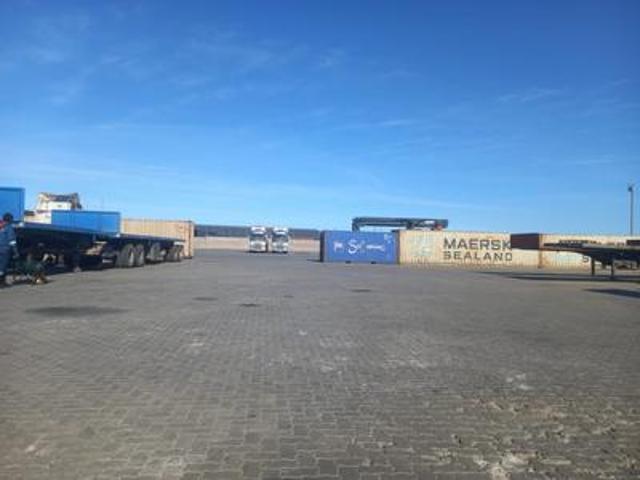 Commercial for rent in Port Elizabeth, Eastern Cape