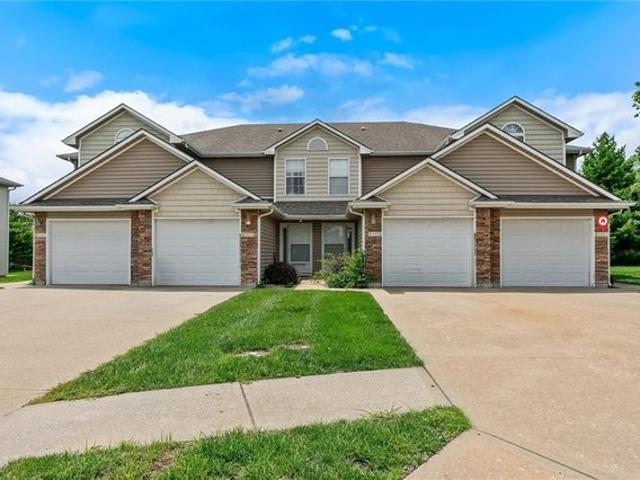 Townhouse for sale in Blue Springs, Missouri