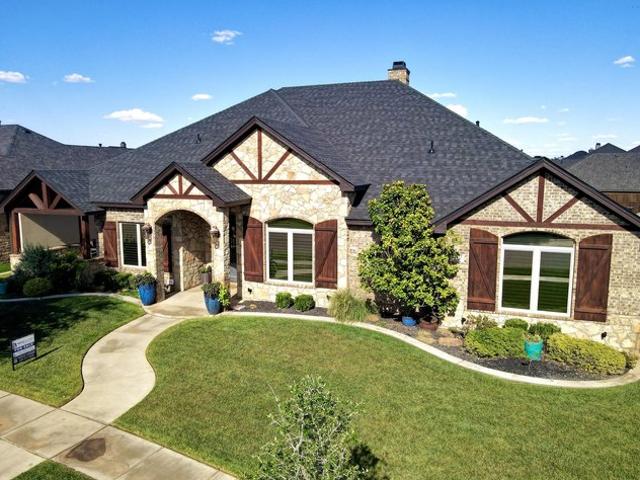 House for sale in West End, Lubbock