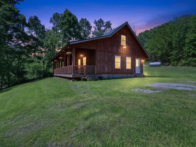 House for sale in Mountain Grove, Missouri