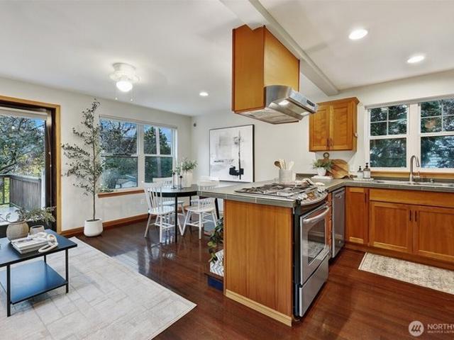 Townhouse for sale in Seattle, Washington
