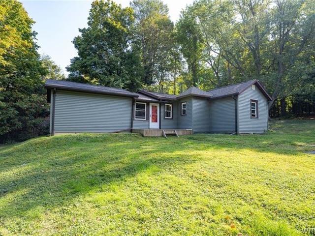 House for sale in Derby, New York