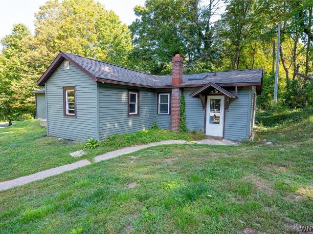 House for sale in Derby, New York