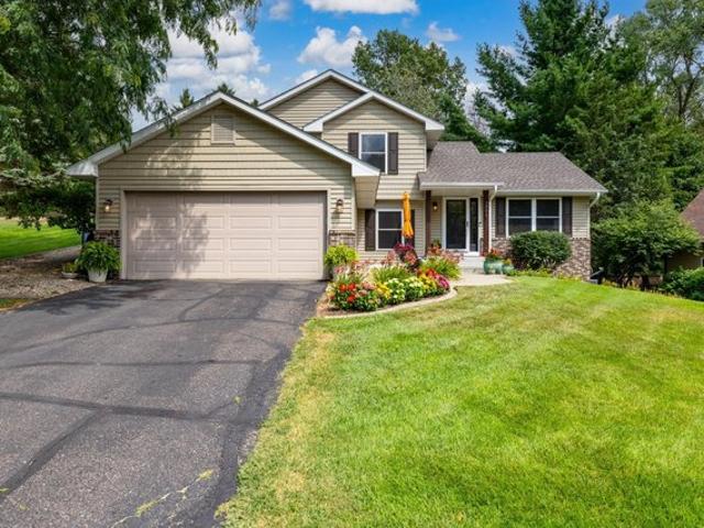 House for sale in Cottage Grove, Minnesota
