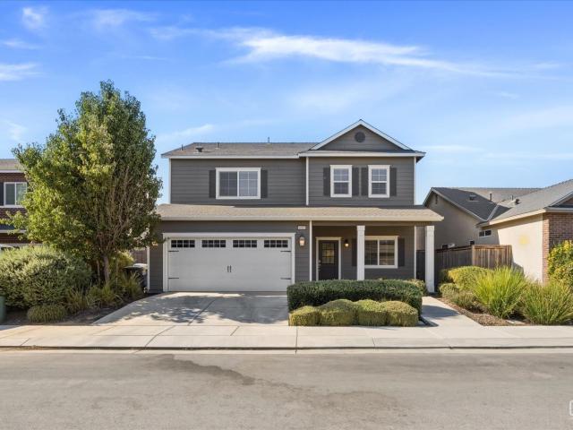 House for sale in Gossamer Grove, Shafter