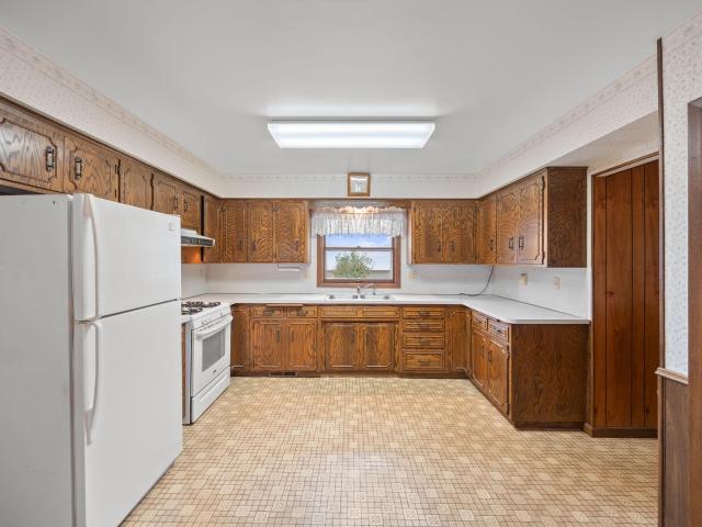 House for sale in Parkview Mobile Home Park, Lester Prairie