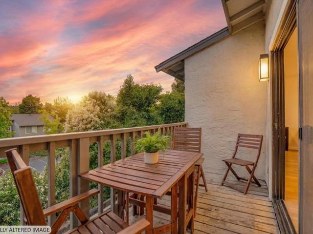 Condo for sale in Solano, California