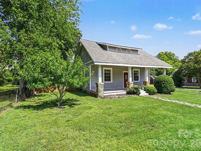 House for sale in Mecklenburg, North Carolina