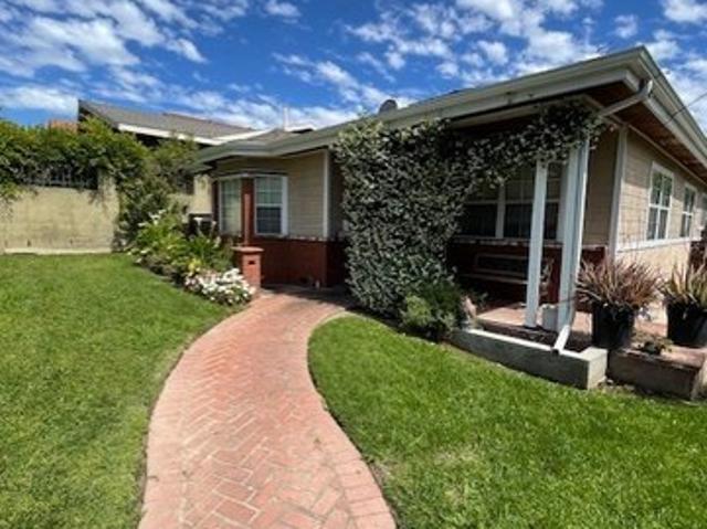 House for sale in Inglewood, California