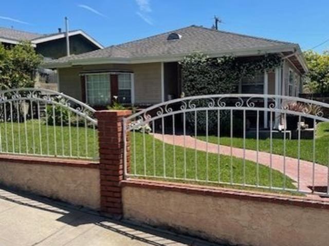 House for sale in Inglewood, California